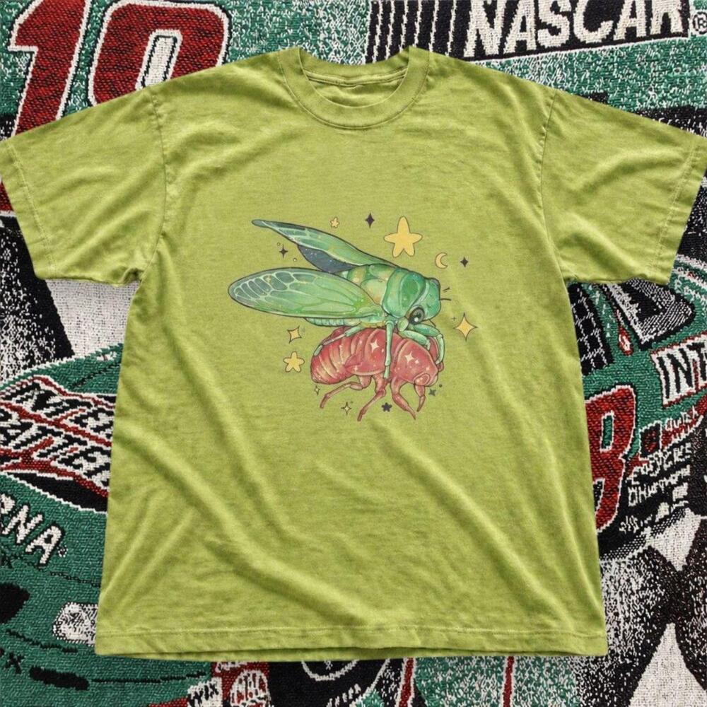 Cicada Bug Graphic Tee Kiwi Green Unisex